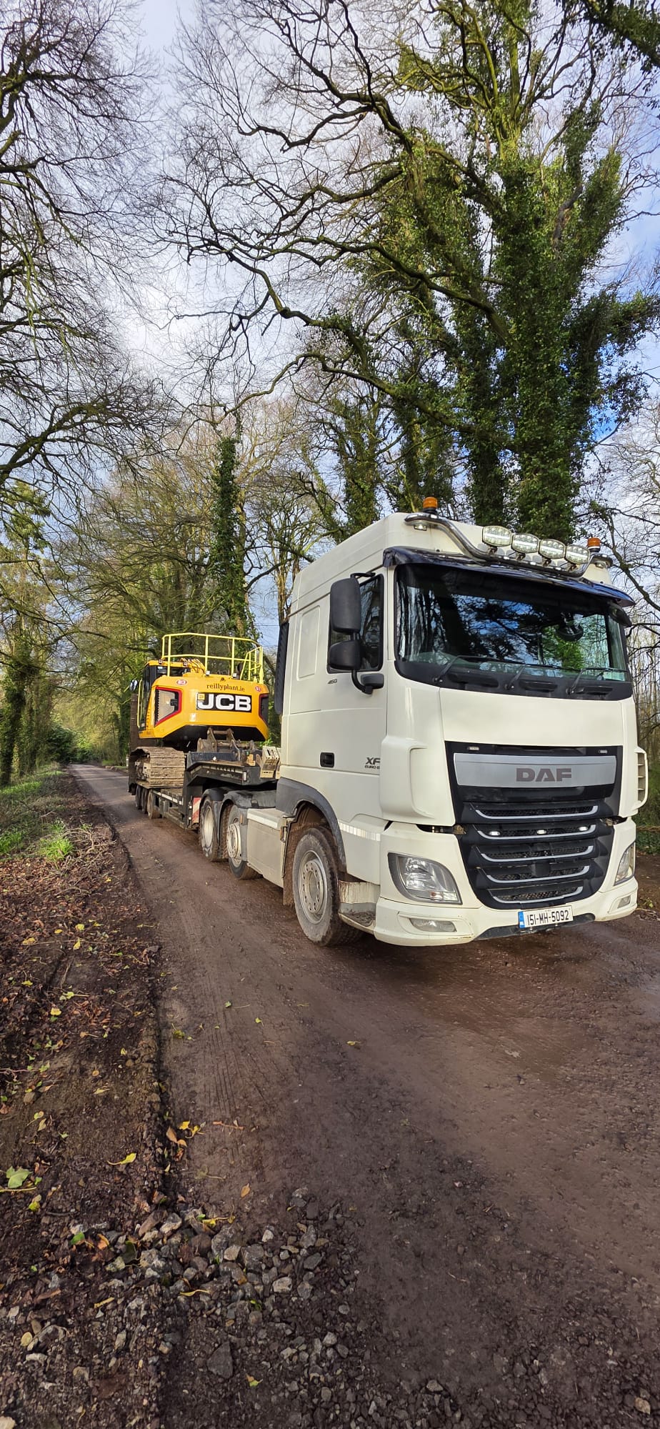 WhatsApp Image 2025-10-20 at 2.16.06 PM (3)